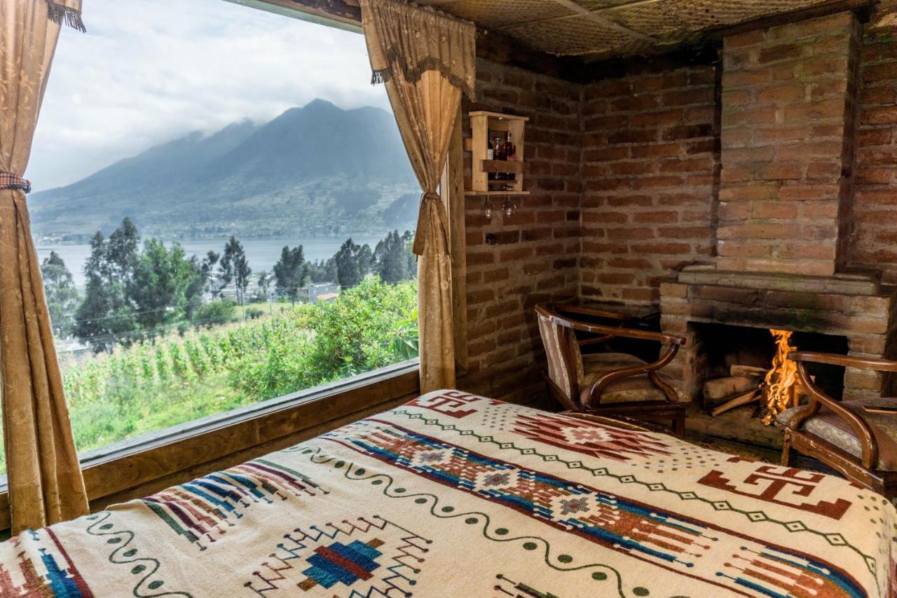 Cabanas Y Glampings Balcon Del Lago Отавало Экстерьер фото
