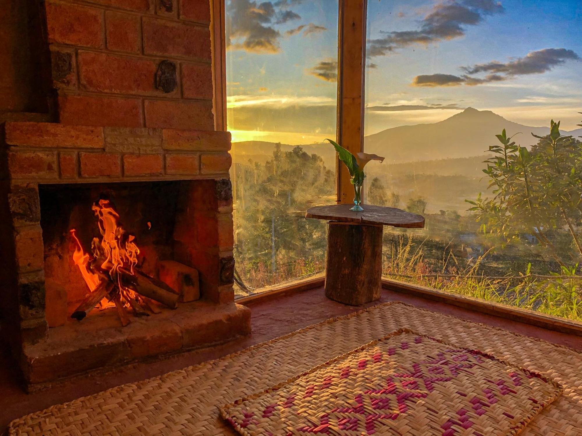 Cabanas Y Glampings Balcon Del Lago Отавало Экстерьер фото